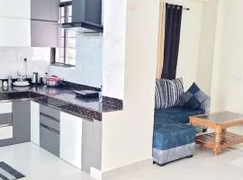 Entire Apartment -Pradhan Nagar Middle of the city