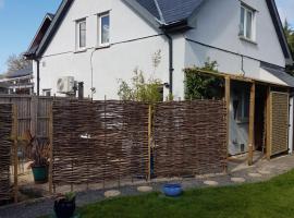 Post Office Row Apartment and garden, apartmán v destinaci Crickhowell