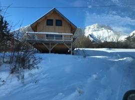 Chalet Gîte Magali de 2 à 12 pers, chalet à Le Noyer