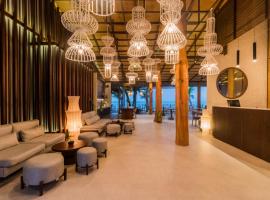 The Flow Samui Beach Resort – hotel w mieście Koh Samui