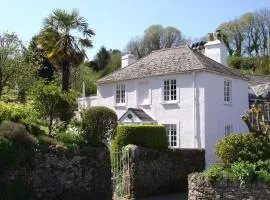 Thornwell Cottage - Heart of the village, amazing gardens, glorious views and brimming with character