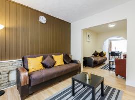 Beautiful 2-Bed House in quiet cul-de-sac, hotell i Barking