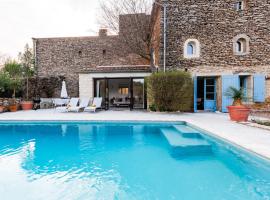 Belle De Jour -A Provencal gem Private heated pool, hotel que accepta animals a Gordes