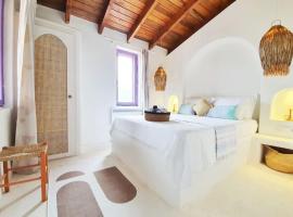 Mor Panjurlu Bohem Tasarım Ev - Kazdağları & Deniz, hotel in Ayvacık