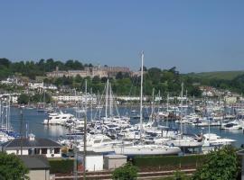 킹스웨어에 위치한 호텔 Shipwrights - Views across the Marina and River Dart, perfect bolthole