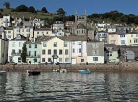 Sabine House - Waterside Historic Merchant House, pet-friendly hotel in Dartmouth