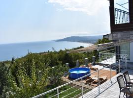 Вила “Здравец”, Hotel in Fish Fish