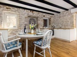 Captain's Lodge, hotel v destinaci Tribunj