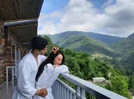 The SkyView Villa & Resort