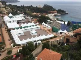 FABULOUS !!APARTMENT A FRONT OF LEGENDARY MONTE CARLO BEACH and TENNIS CLUB !