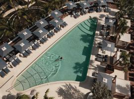 Four Seasons Hotel and Residences Fort Lauderdale, five-star hotel in Fort Lauderdale