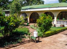 Kiwavi Home, hotel cerca de Moshi Railway Station, Moshi