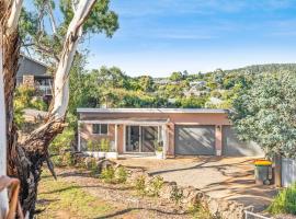 Cromwell Lite, hotel near Snowy Hydro Discovery Centre, Cooma