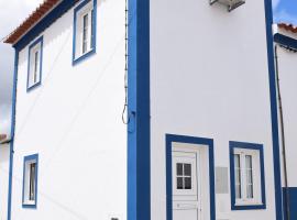 Casinha da Esquina, cabaña o casa de campo en Amieira