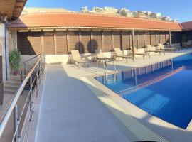 7 Wonders Hotel, hotel em Wadi Musa