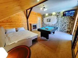 Квартира з більярдом у центрі Полтави Мережа Alex Apartments Документи для відряджень Безконтактне заселення 24-7