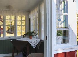 5 person holiday home in Fjärås-By Traum, hotel v destinaci Fjärås