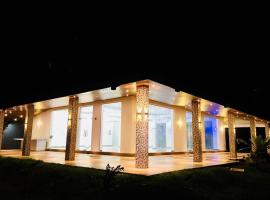 Methu Green Mount Hotel, hotel a Madampe