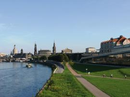 Maritim Hotel Dresden, hotel in Dresden