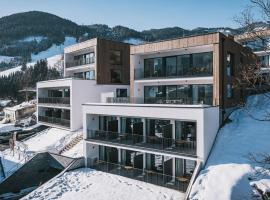 Nikolaus by AvenidA Panoramic Wellness Suites, ξενοδοχείο στο Τσελ αμ Ζέε