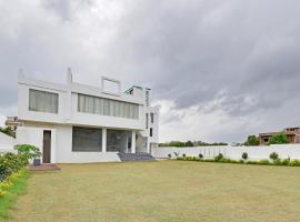 OYO 40085 Hotel Celebration, hotel v destinaci Alwar