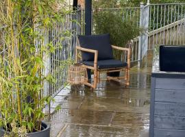 Ashford House 2 bedroom Apartment 'outdoor bathing tub', apartman Fylingthorpe-ban