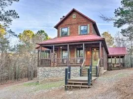 Broken Bow Cabin with Deck, Hot Tub and Fire Pit!