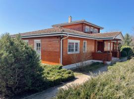 Botanica Deluxe Vendégház - Finnish Sauna, casa vacacional en Siófok