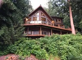 Silver Lake 7 - Unsurpassed lakefront views from this spectacular pet-friendly