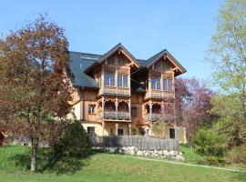 Penthouse Weiglhof, apartment in Russbach am Pass Gschütt