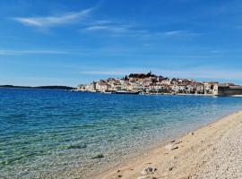 Azalea Dalmacija Luxury Rooms and Apartments, hotel in Primošten