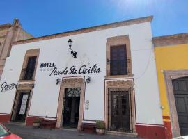 OYO Posada Santa Cecilia, Jerez Zacatecas, hotel di Jerez de García Salinas