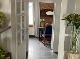 Villa Italiana pokoje z prywatnymi łazienkami & Odnowa Biologiczna, hotel v Gdyni