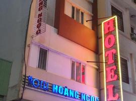 Hoang Ngoc Hotel, motelis mieste Dĩ An