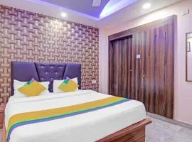 Itsy Hotels Royal Galaxy - 3 km From Sangam
