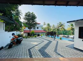 Villa Talpe Inviting 5 Bedrooms & Massage Pool, bolig ved stranden i Talpe