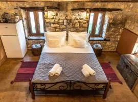 Traditional Stone Guesthouse