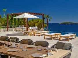 Luxury Villa Hvar Deluxe Palace 1 with heated pool, gym and sauna