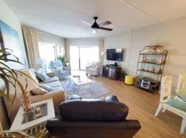 Island House F116 Condo
