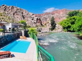 Cabañas Cerro Colorado、Valle Grandeのホテル