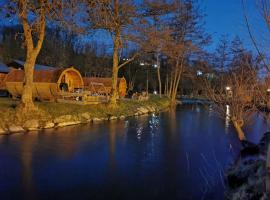 Barrels am Clerve, отель в городе Enscherange