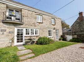 Slate Cottage, hotel with parking in Helland