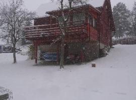 Chata s bazénem Bozkov, golf hotel in Bozkov
