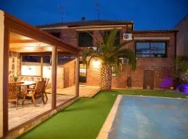 TOLEDO ENCANTADO Piscina y BBQ privada 2,5 km de Puy du Foy
