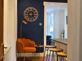 The Cheltenham, stylish 1-bed Victorian apartment