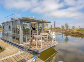 Tiny Hanzeboat, vacation rental in Hattem