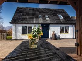 Croft4, hotel with parking in Broadford