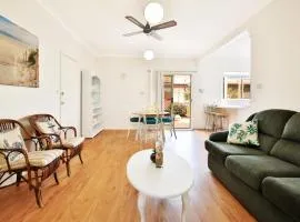 The Crescent at Currarong I Pet Friendly Beachfront
