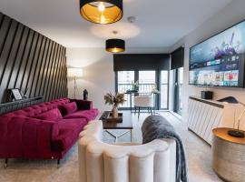 The Lusso Suite - 2BR - A 5* Escape Like No Other, hotel with parking in Glasgow