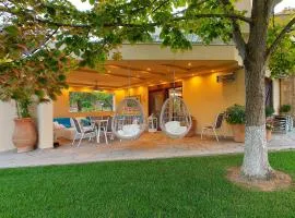 Anemone Villa, Anthology Villas in Sani with Outdoor Hot Tub,